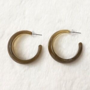 5/$15 🩷 MUST BUNDLE Brown Resin Hoop Earrings